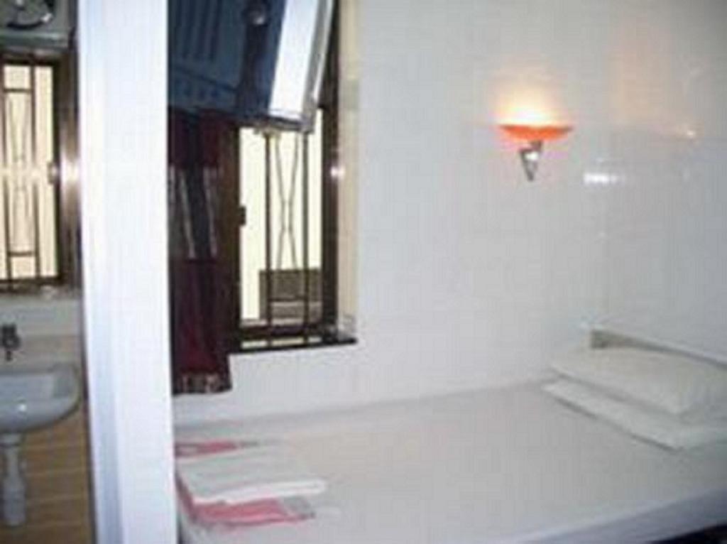 Sun Shine Guest House Hong Kong Exterior photo